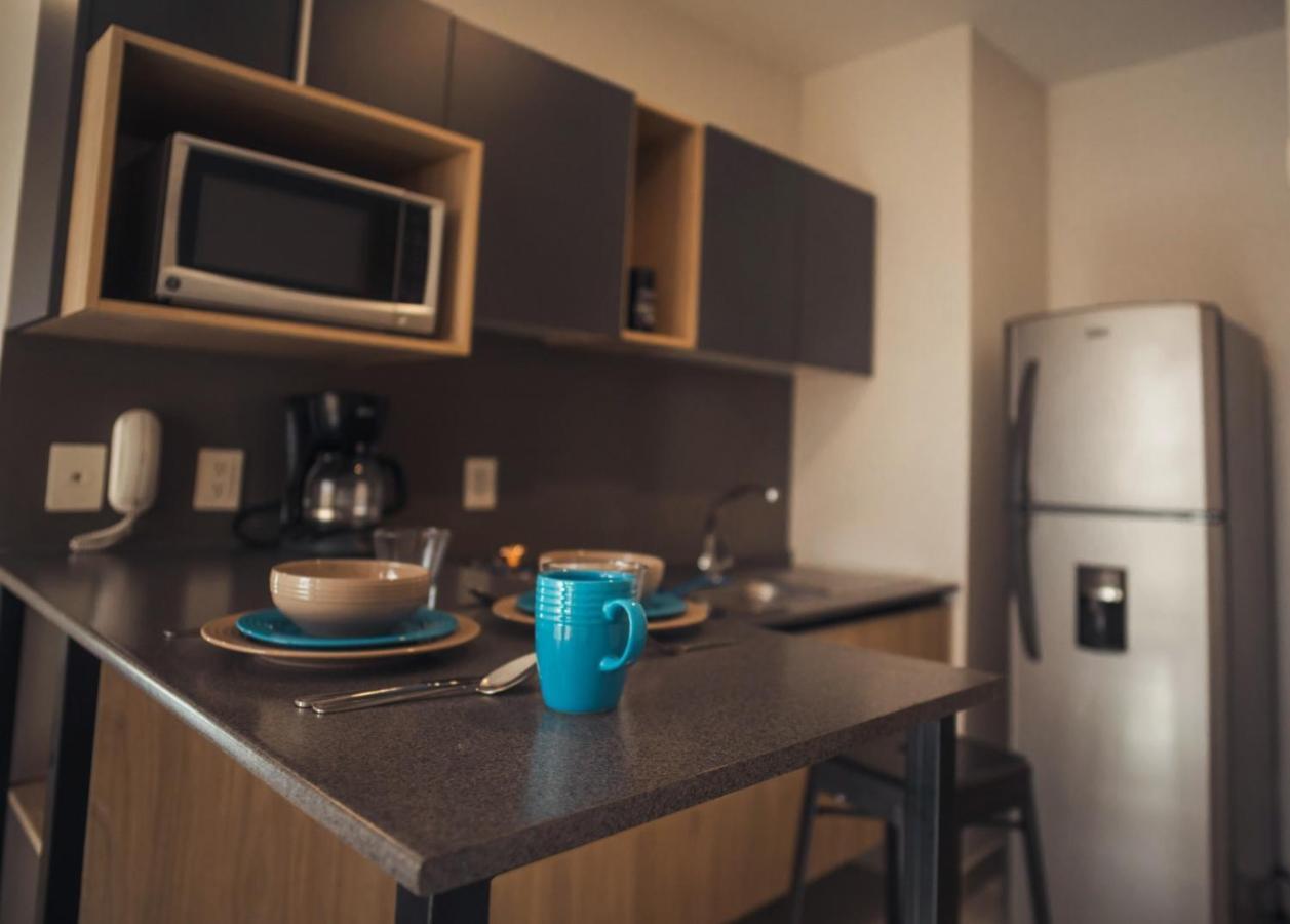 Livup Suites En Zona Iteso Zapopan Exterior foto